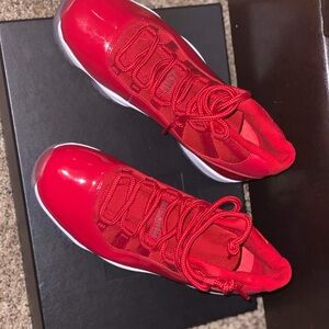 Jordan Men's Athletic Shoes in Red